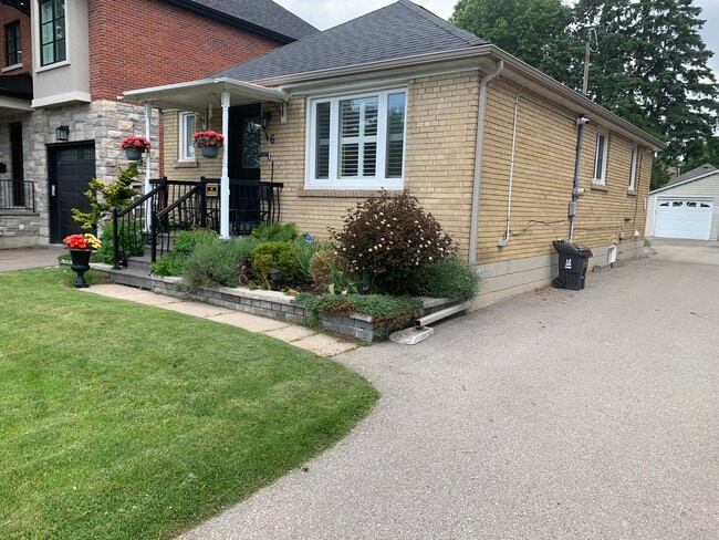 property at 46 Edgecroft Rd