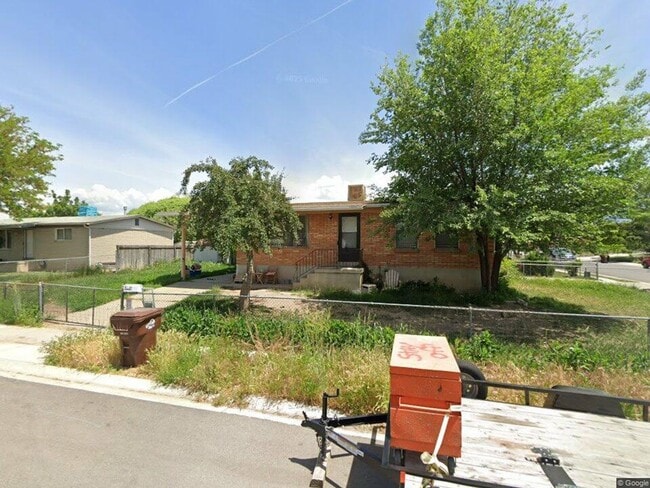 8177 Darin St-Unit -Downstairs in Midvale, UT - Building Photo - Building Photo