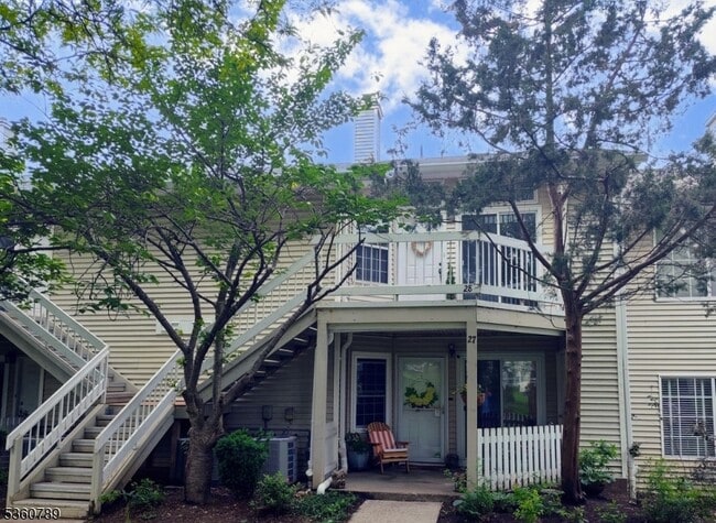 property at 28 Sage Ct