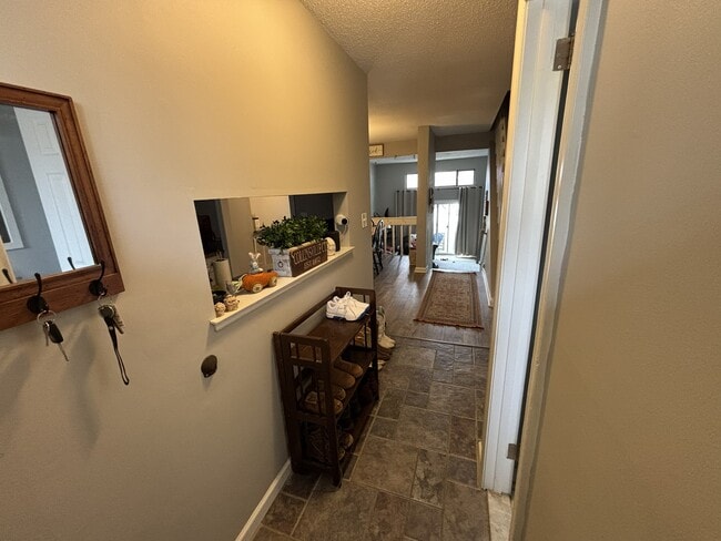 504 Timber Ln, Unit 504 in Collinsville, CT - Building Photo - Building Photo