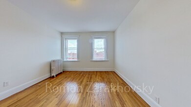 1298 Commonwealth Ave, Unit 36 in Boston, MA - Building Photo - Building Photo
