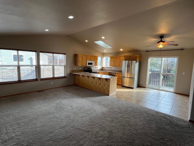 2901 NE Pinnacle Pl in Bend, OR - Building Photo - Building Photo