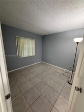 11580 NW 43rd Ct in Coral Springs, FL - Foto de edificio - Building Photo