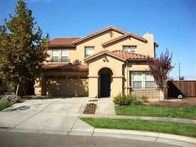 2799 Holland Pl in Woodland, CA - Building Photo