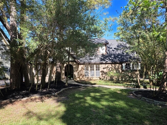 property at 18 Mayfair Grove Ct