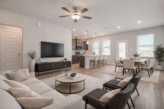 1521 Beach Oak Dr in Houston, TX - Building Photo - Building Photo