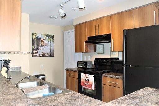 5820 W Sample Rd