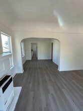 540 E. 14th St. #22, Long Beach, CA 90813 in Long Beach, CA - Foto de edificio - Building Photo