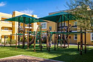 Villas de la Montana in Tucson, AZ - Building Photo