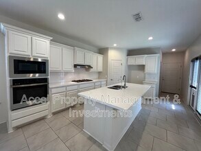3302 Oriole Dr in Mission, TX - Building Photo - Building Photo