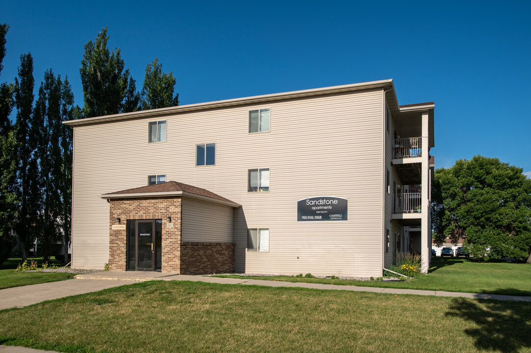 Sandstone Apartments in Fargo, ND - Building Photo