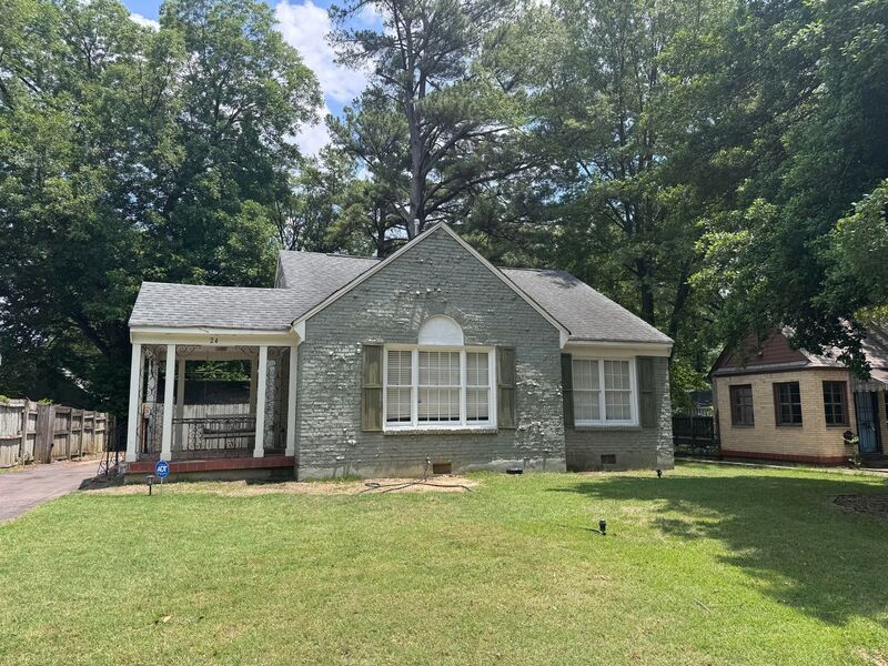 24 S Alicia Dr in Memphis, TN - Building Photo