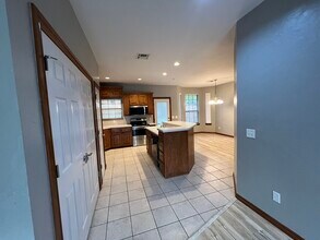 1000 Gale in Moore, OK - Building Photo - Building Photo