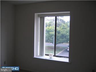 5018 N Convent Ln-Unit -292 B in Philadelphia, PA - Building Photo