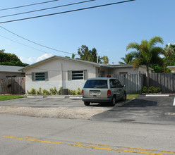 1408-1414 NE 17th Ct in Fort Lauderdale, FL - Building Photo - Building Photo