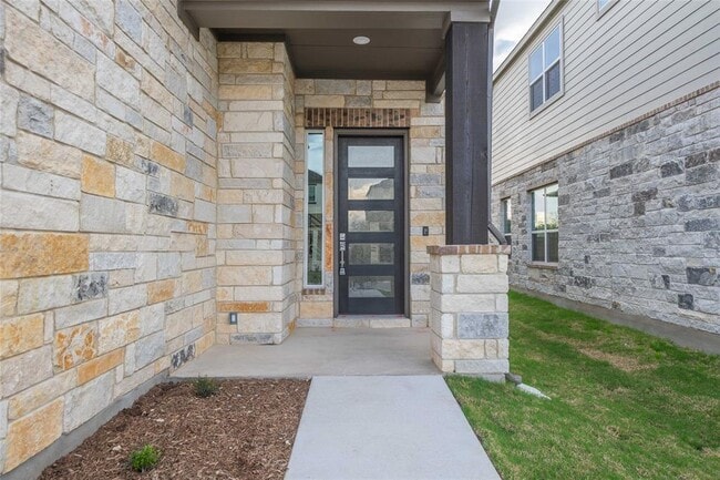 1531 N Red Bud Ln in Round Rock, TX - Building Photo - Building Photo