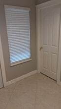 11483 240 St in Maple Ridge, BC - Building Photo - Building Photo