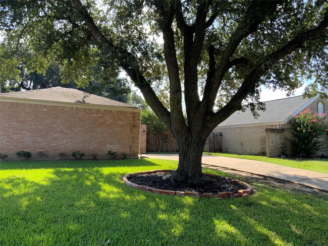 6218 Crakston St in Houston, TX - Building Photo - Building Photo