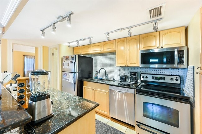 200 Palm Dr in Naples, FL - Building Photo - Building Photo