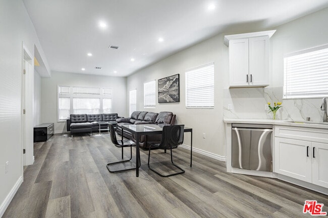 property at 1475 W 22nd St