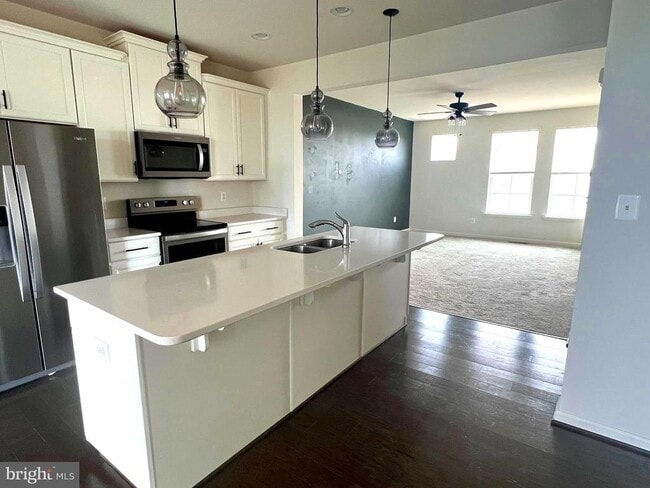 property at 123 Charterhouse St