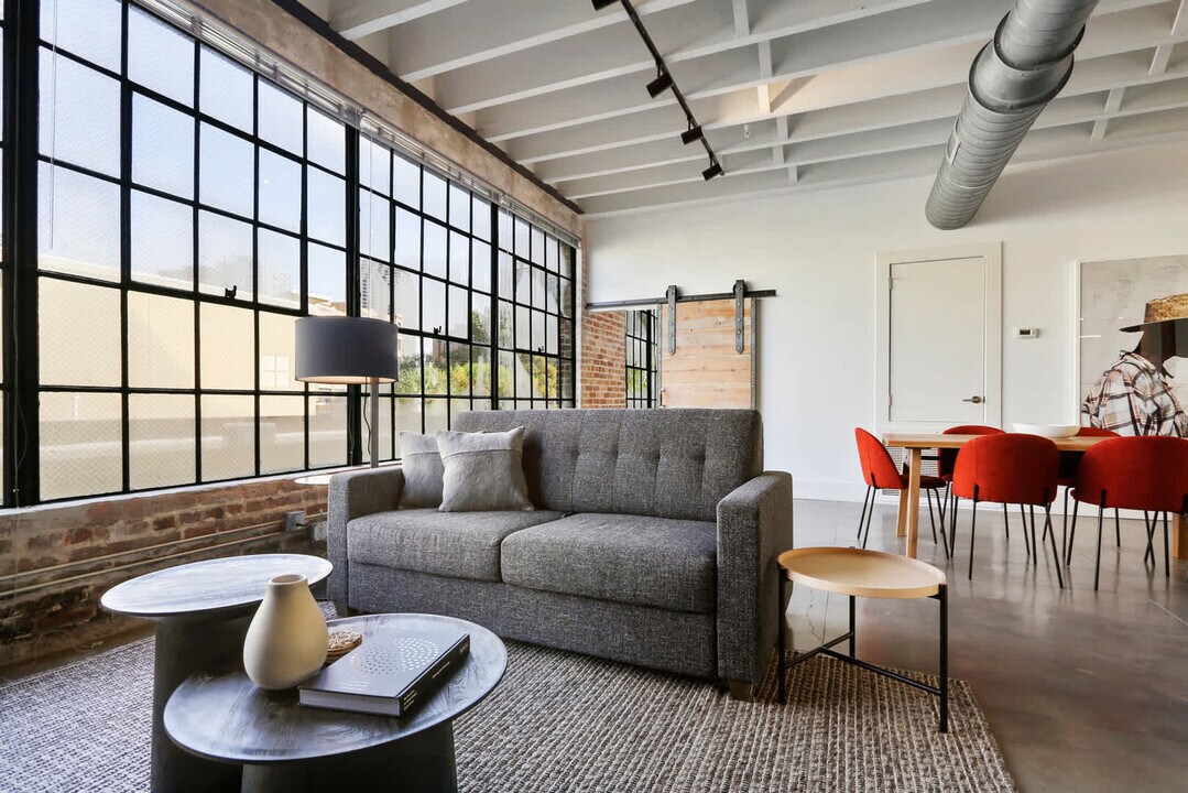 822 Howard Ave in New Orleans, LA - Building Photo