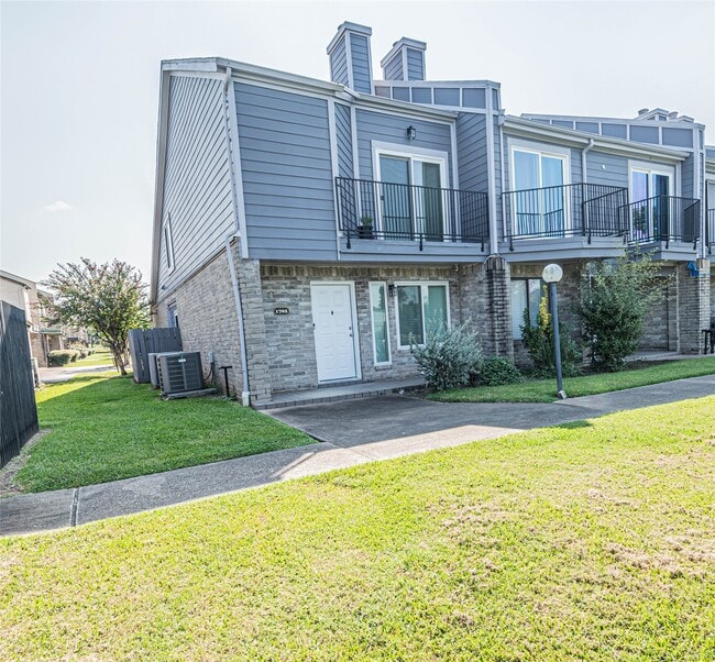 1702 Good Day Dr in Missouri City, TX - Building Photo - Building Photo