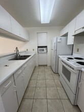10 Piwai Ln in Wailuku, HI - Building Photo - Building Photo