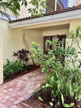 3069 NW 27th Terrace in Boca Raton, FL - Building Photo - Building Photo