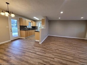 2534 Depew Dr in West Bloomfield Township, MI - Building Photo - Building Photo