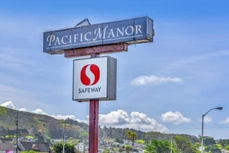 420 Lewis Ln, Unit 420 Lewis in Pacifica, CA - Foto de edificio - Building Photo