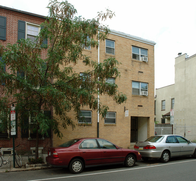 2004-2006 Lombard St in Philadelphia, PA - Building Photo - Building Photo