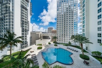 300 S Biscayne Blvd, Unit 1602 in Miami, FL - Building Photo - Building Photo