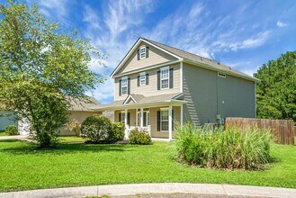 404 Seneca River Dr in Summerville, SC - Building Photo - Building Photo