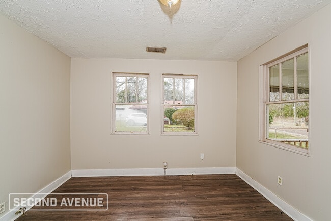 2709 Powderly Ave SW in Birmingham, AL - Foto de edificio - Building Photo