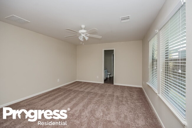 20730 Dickinson Manor Ln in Cypress, TX - Foto de edificio - Building Photo