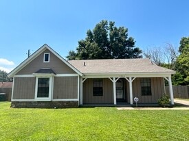 5935 Hickory Leaf Dr