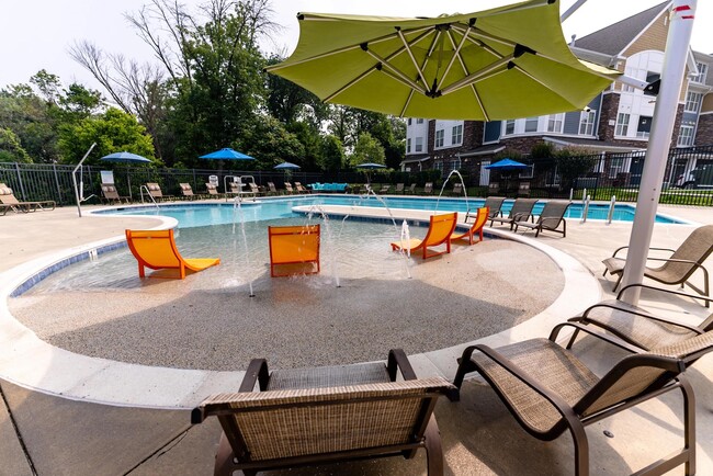 909 Mansion Dr in Frederick, MD - Building Photo - Building Photo