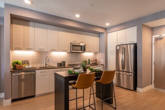 Savoy in Sunnyvale, CA - Foto de edificio - Interior Photo