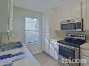 1 Tomafield Ct in Columbia, SC - Foto de edificio - Building Photo