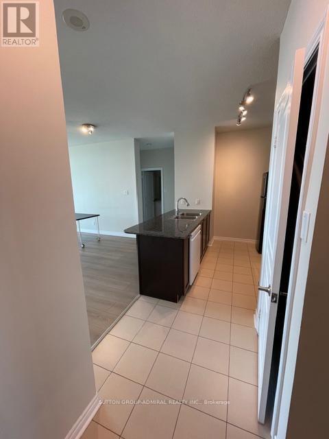 3525 Kariya Dr in Mississauga, ON - Building Photo - Building Photo