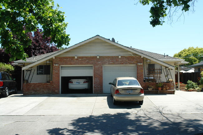 478-480 Northlake Dr in San Jose, CA - Foto de edificio - Building Photo