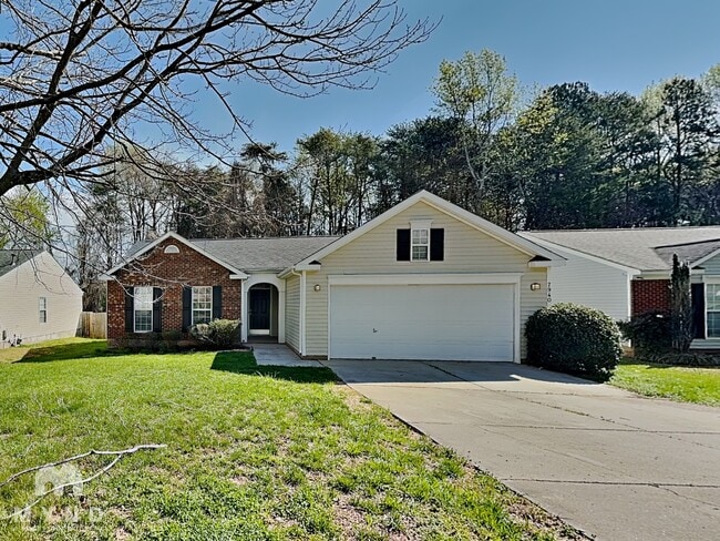 property at 7940 Travers Run Dr