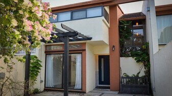 7849 SW 103rd Pl in Miami, FL - Building Photo