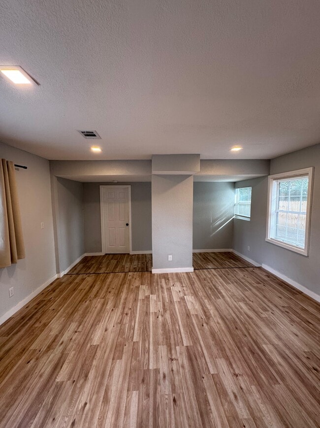 property at 3190 Torres Ave