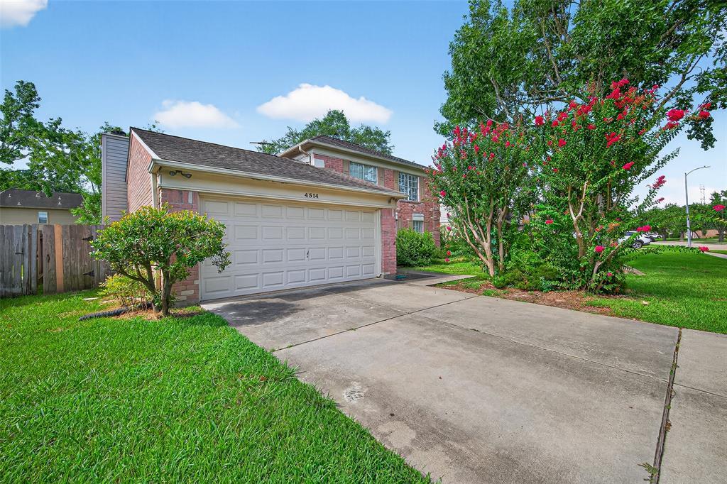 4514 Treasure Trail in Sugar Land, TX - Building Photo