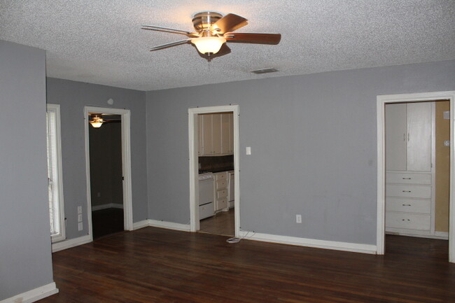 2809 Elgin Ave in Lubbock, TX - Building Photo - Building Photo