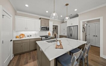 8267 Aurora St in Lenexa, KS - Building Photo - Building Photo