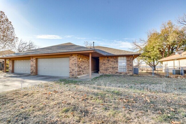 529 N Davis Ave in Oklahoma City, OK - Building Photo - Building Photo