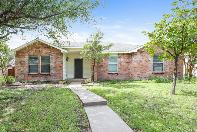 property at 1405 Scottsdale Dr